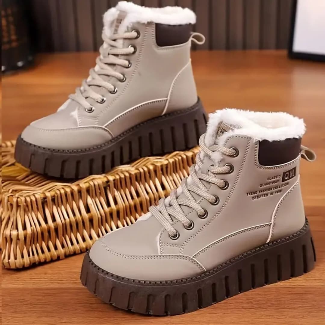Women's Winter Platform Ankle Boots with Plush Lining and Stylish Design