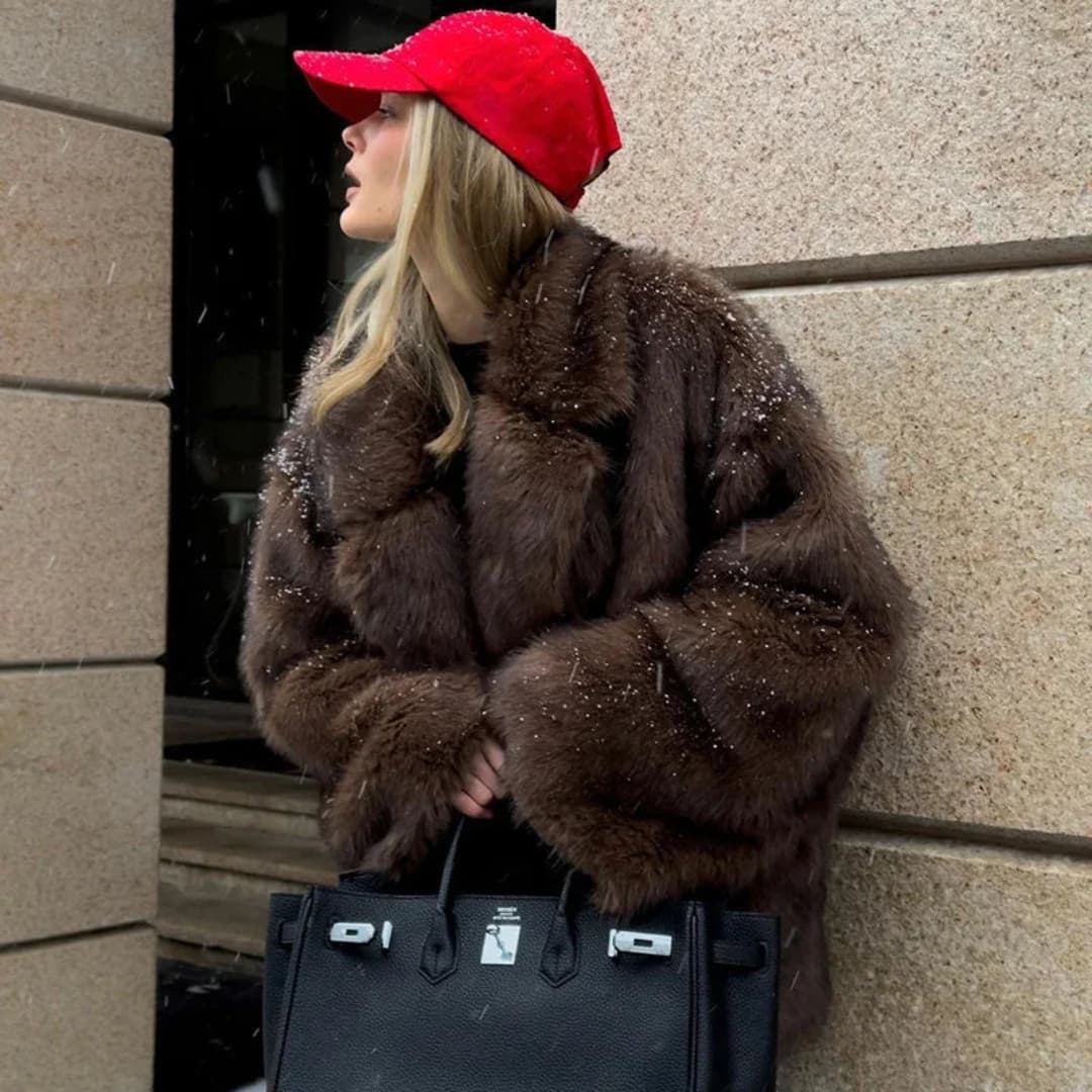 Andrea - Trendy oversized faux fur coat for women