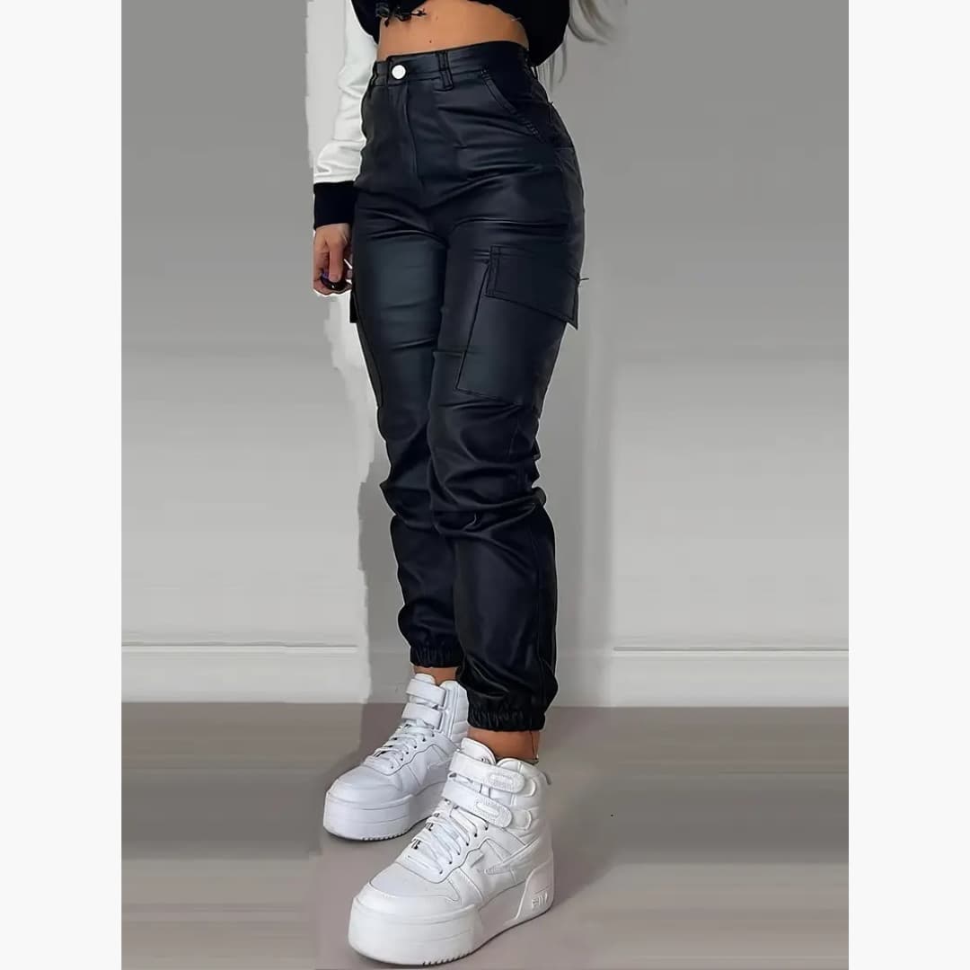 Holly - Trendy cargo pants with high waist for women