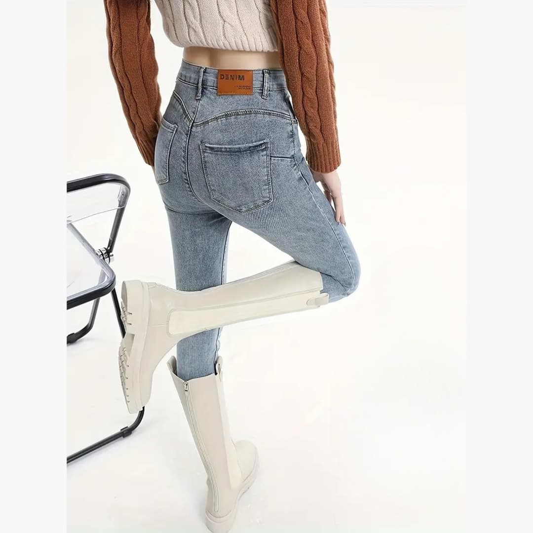 Harriet - Stylish winter jeans in denim for women