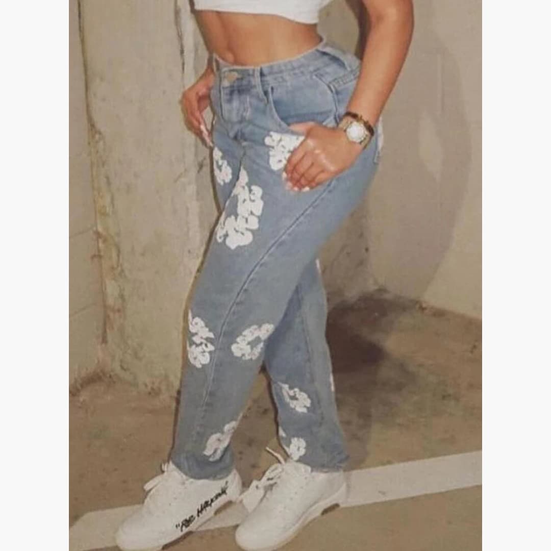Alicia - Trendy floral high-waisted jeans for women