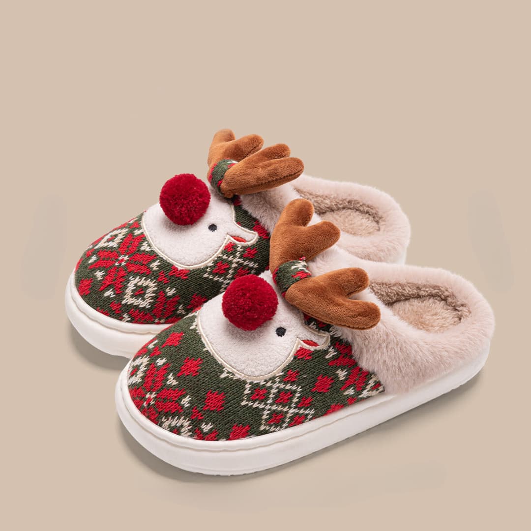 Women's Christmas plush slippers with moose motif cozy non-slip indoor shoes