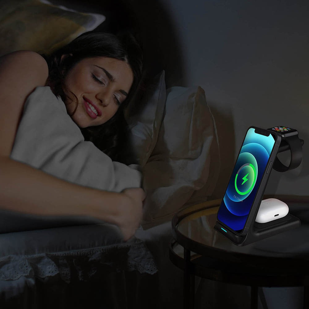 Smart og kompakt trådløs ladestasjon, lader telefon, klokke og hodetelefoner samtidig.