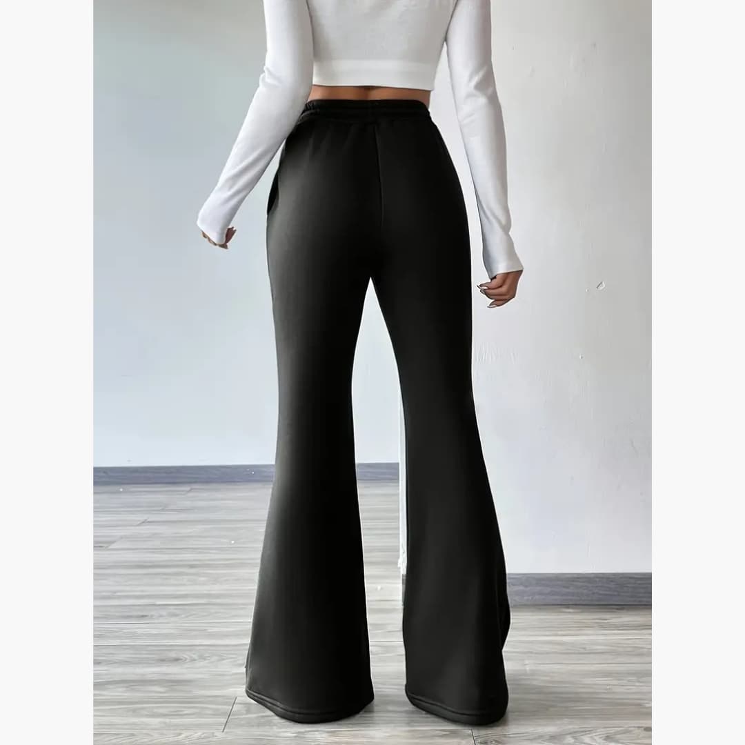 Ines - Comfortable pants with flared legs for women