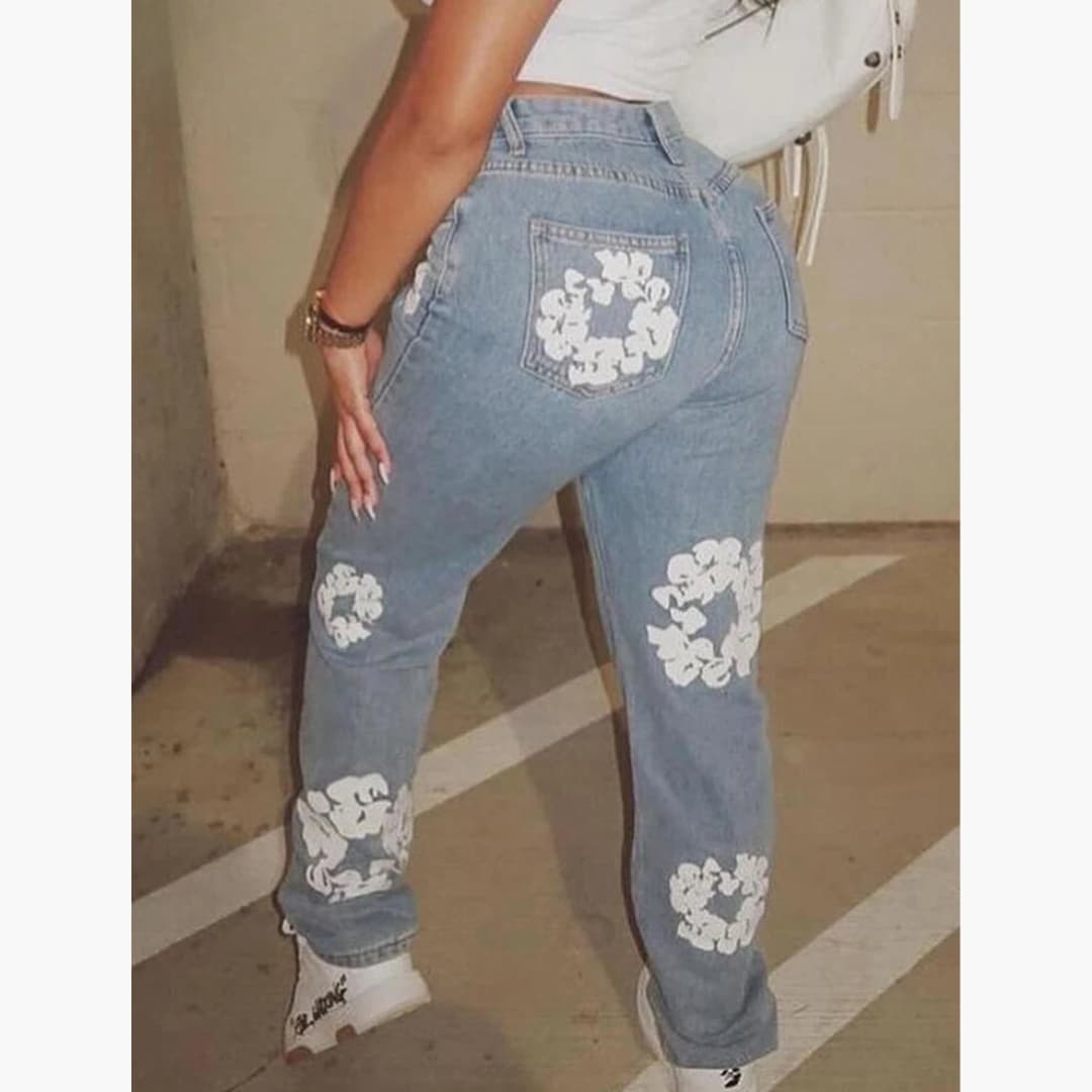 Alicia - Trendy floral high-waisted jeans for women