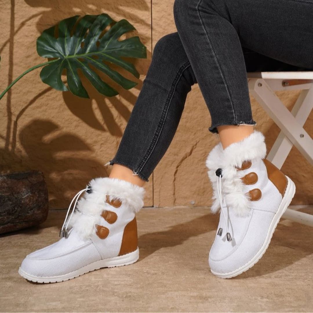 Women's winter boots with plush and lacing warm and stylish short snow shoes