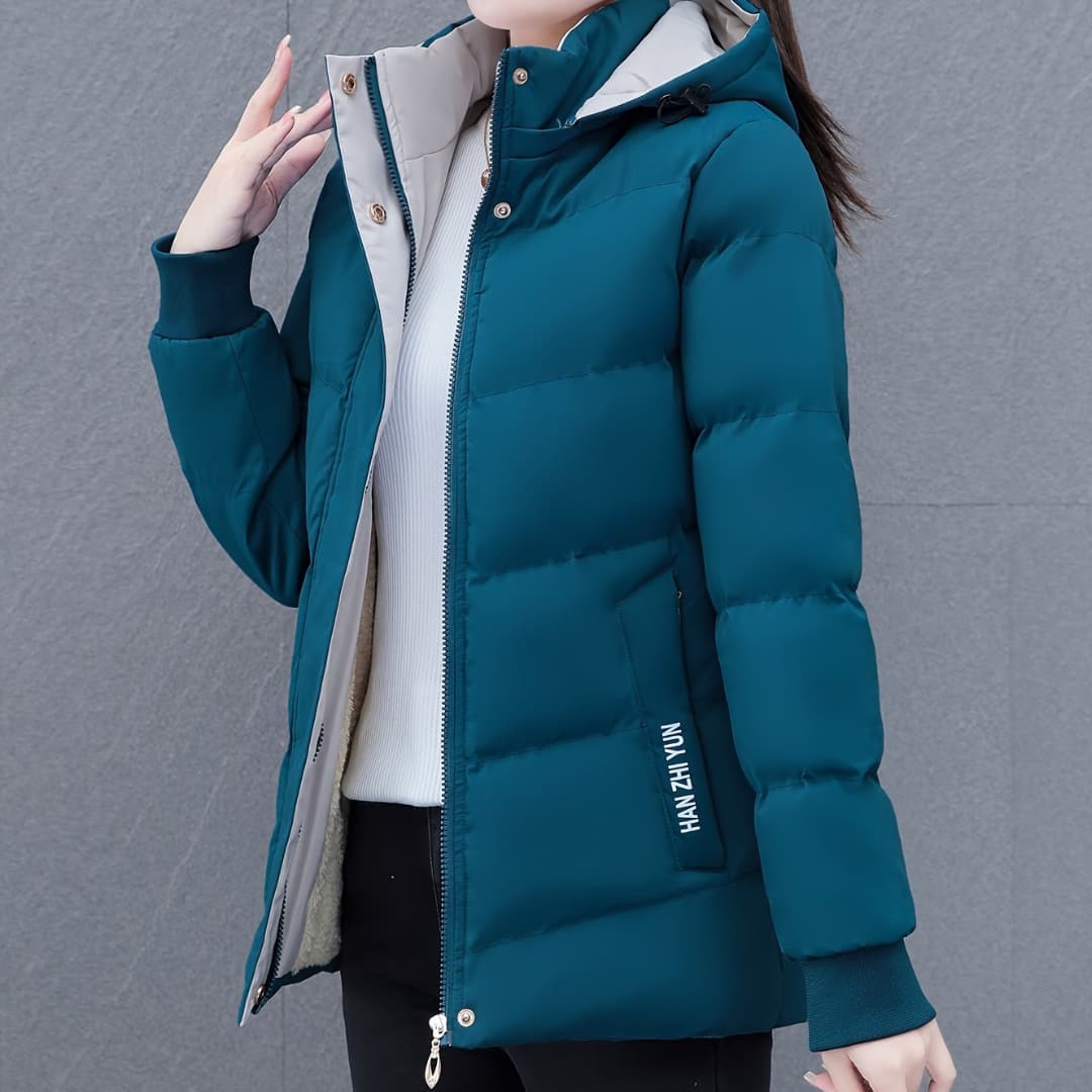 Women's Hoodie Warm and Stylish Winter Coat