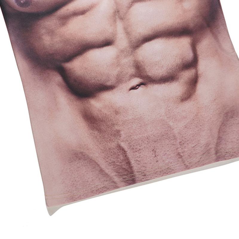 "3D T-skjorte i polyester med muskel- og tatoveringsdesign, livaktige farger, morsomt mønster, perfekt til fest."