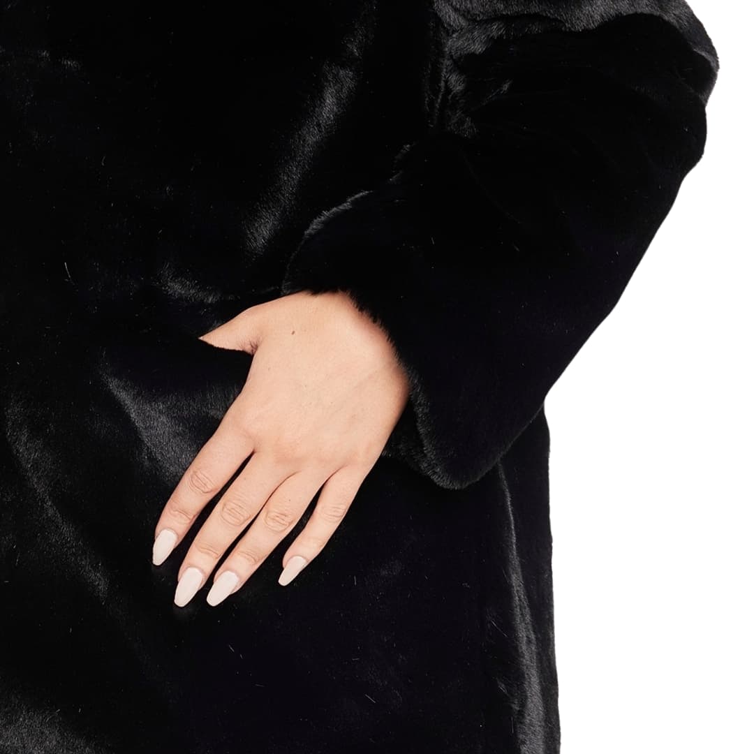 Elegant Faux Fur Jakke for Kvinner Lange Ermer Knappelukking Lommer