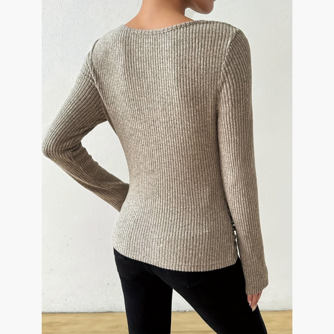 Dominika - Chic casual turtleneck shirt for women