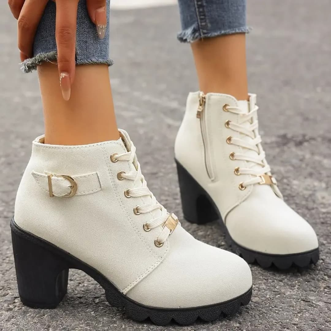 Karen - Casual ankle boots with lacing for women