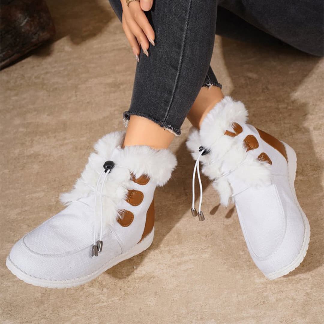 Women's winter boots with plush and lacing warm and stylish short snow shoes
