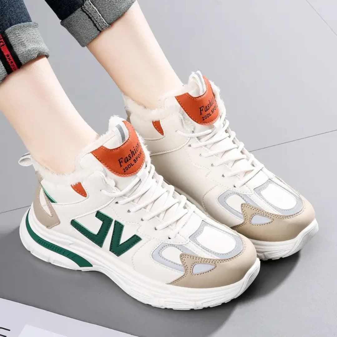 Joanna - Stylish winter running shoes with high top for women