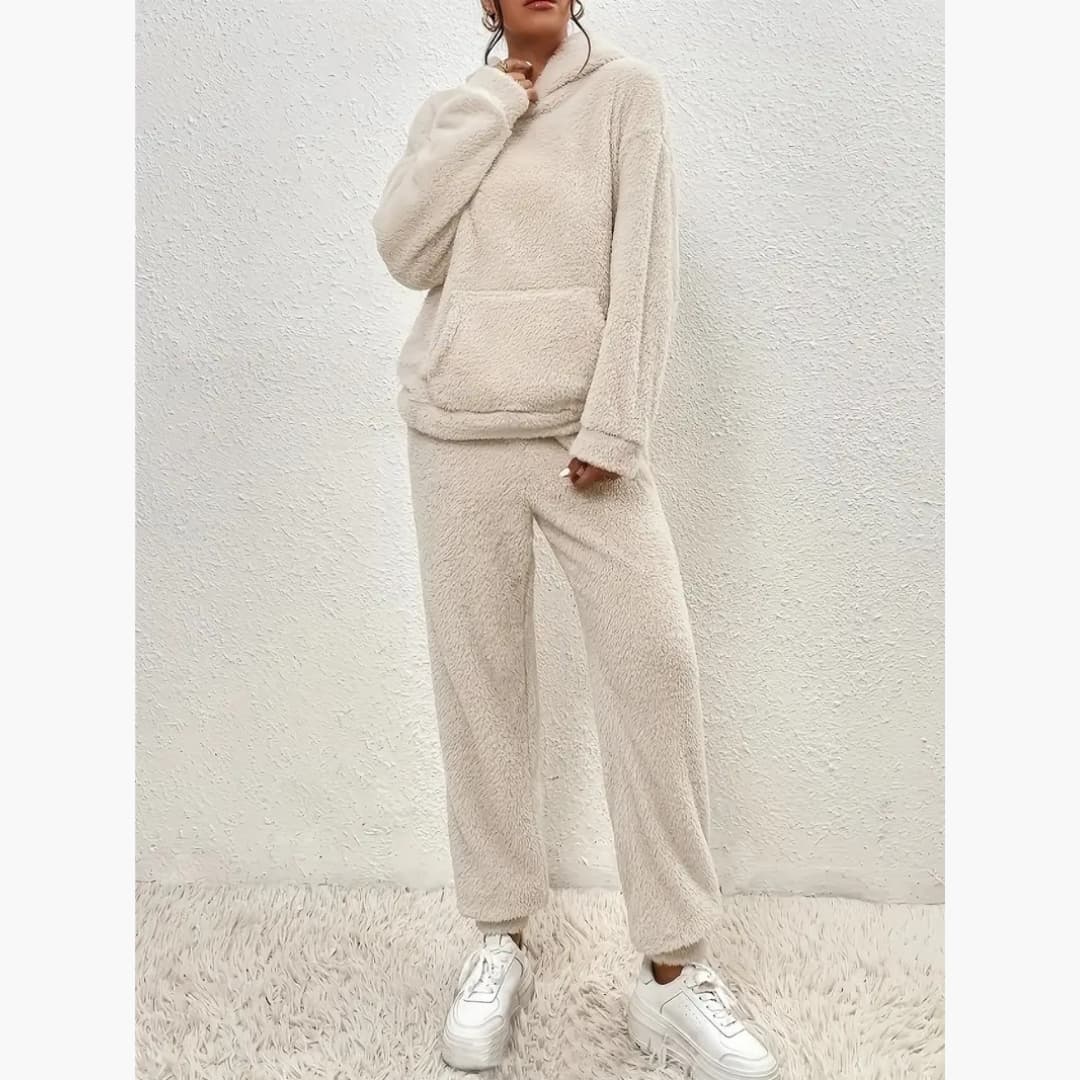 Daniela - Cozy teddy bear set for women