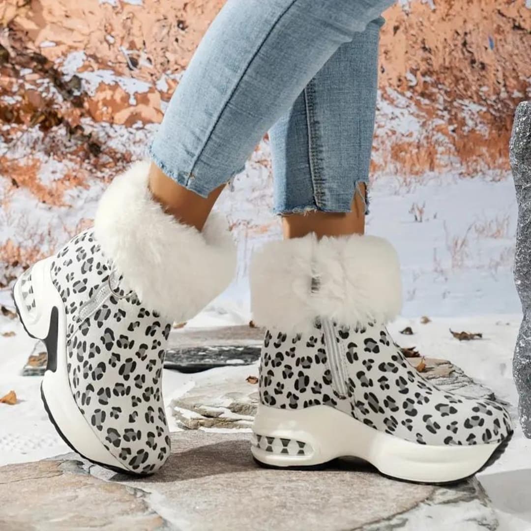 Angela - Elegant leopard patterned snow boots for women