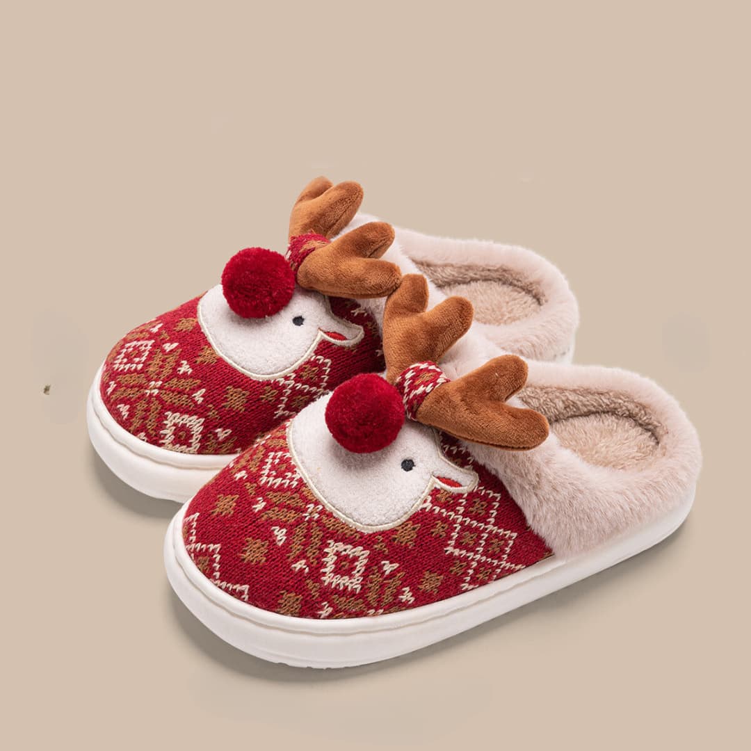 Women's Christmas plush slippers with moose motif cozy non-slip indoor shoes