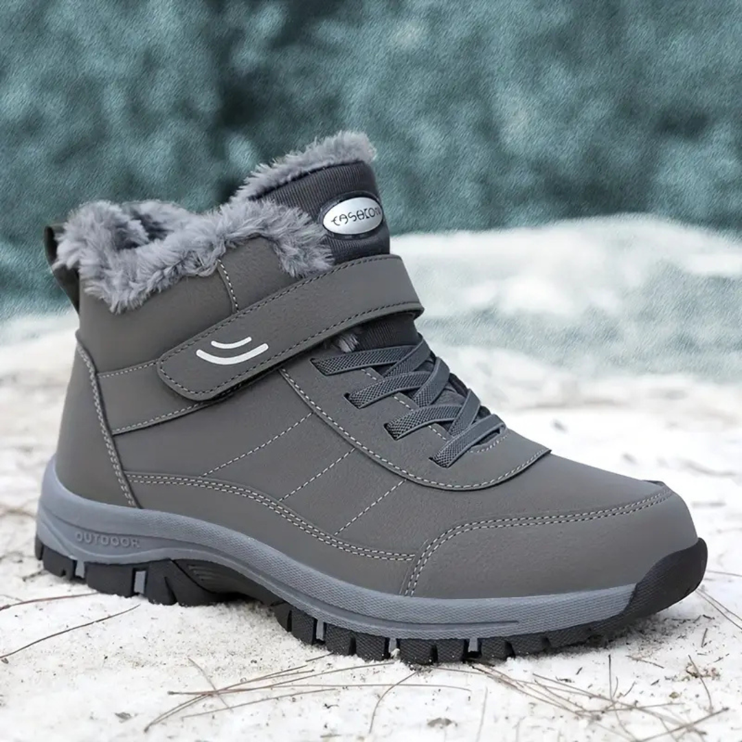 Women's sneakers with plush lining and non-slip sole