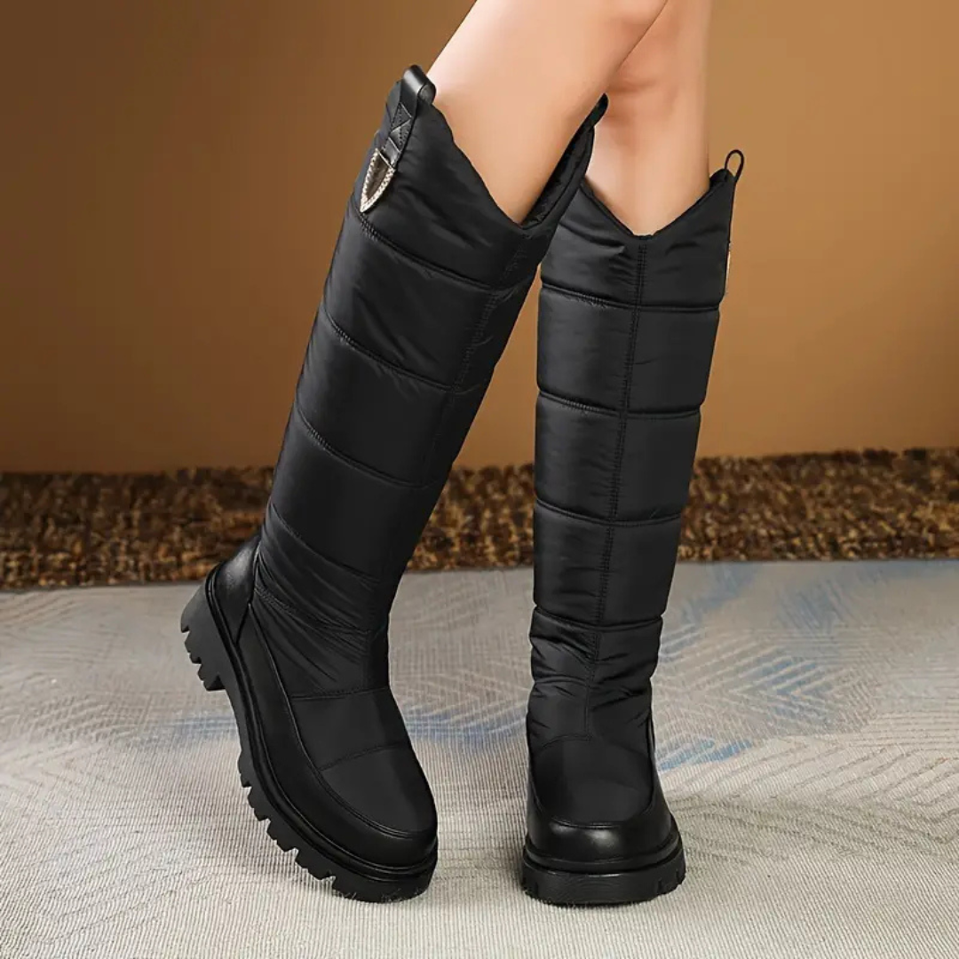 Waterproof women's boots with fleece lining and non-slip sole