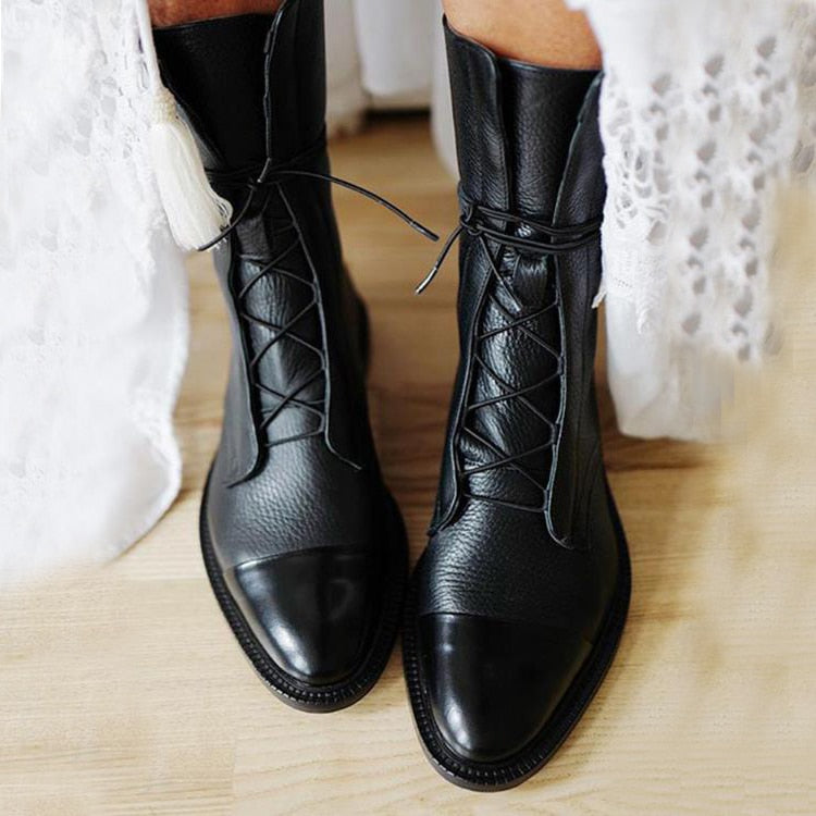CHRISTINA™ - Vintage boots with heel for women
