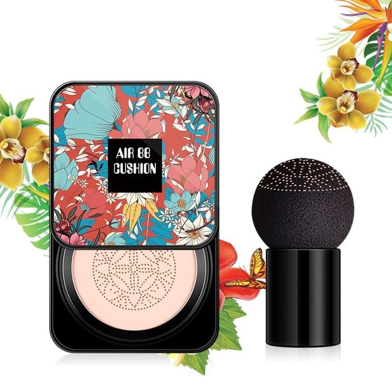 Bilde av Air Cushion CC krem. Foundation med soppapplikator for jevn, lett påføring. Naturlig sminke.