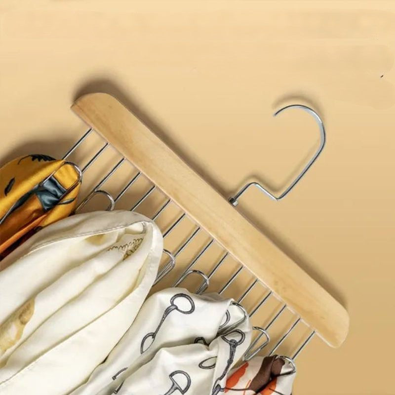 "Antiskli kleshenger med stor kapasitet og 360° roterende krok, trefinish, ideell for belter og skjerf."