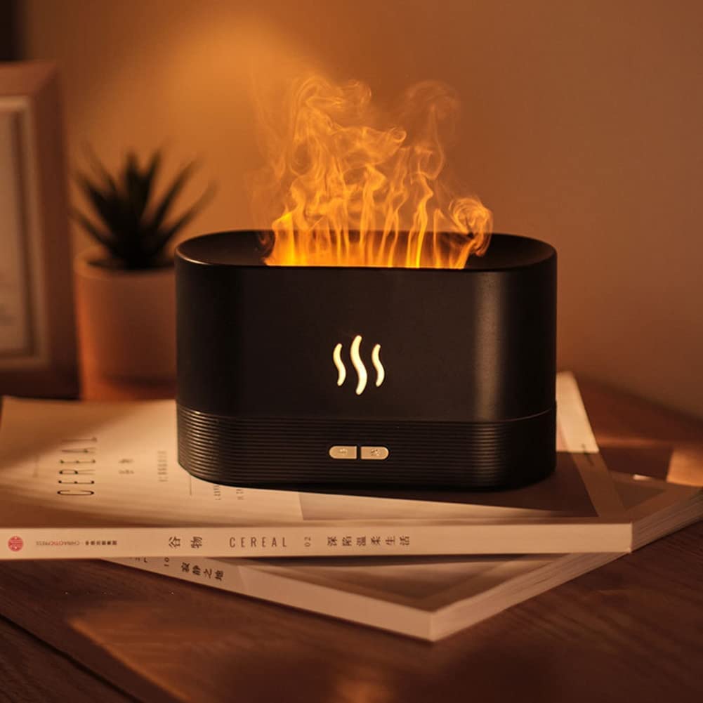 Bærbar luftfukter og diffuser med realistisk flammeeffekt, ideell for aromaterapi og hjemmeinnredning.