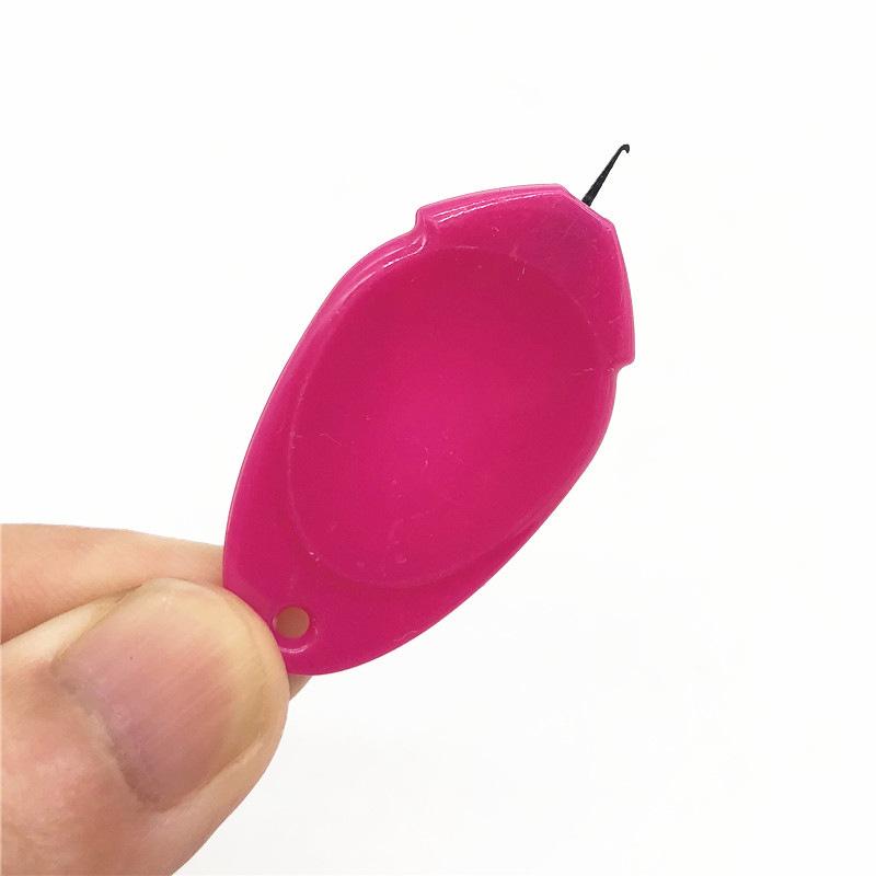 "Automatisk nåletråd for håndsøm, plast, fargerik, kompakt design, enkel trådinnføring for broderi og søm."