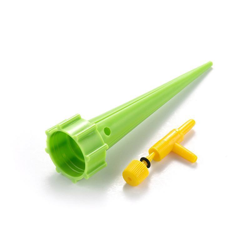 "Automatisk vanningssystem for planter, grønn plastkonstruksjon, enkel montering, justerbar vannmengde, miljøvennlig design."
