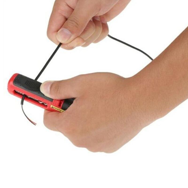 Kompakt wirestripper for enkel ledningsavisolering på farten. Multifunksjonelt håndverktøy for diverse elektrisk arbeid.