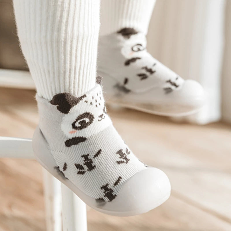 Babysokkesko i strikk, med antiskli såle for bedre grep, ideell for spedbarn