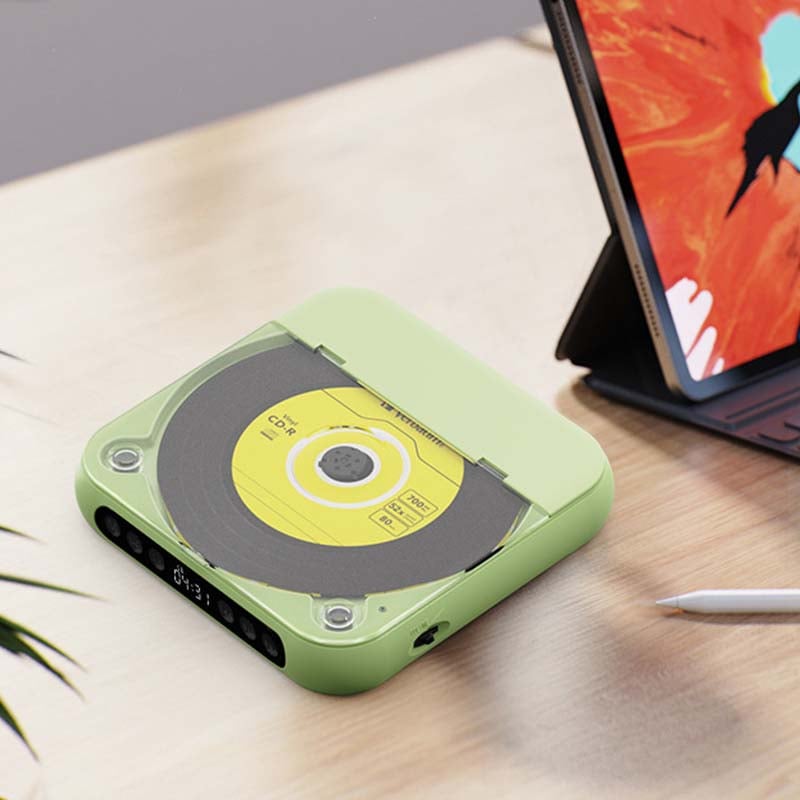 "Bærbar Bluetooth CD-spiller i kompakt design, tilgjengelig i flere farger med Hi-Fi lyd og lett transport."