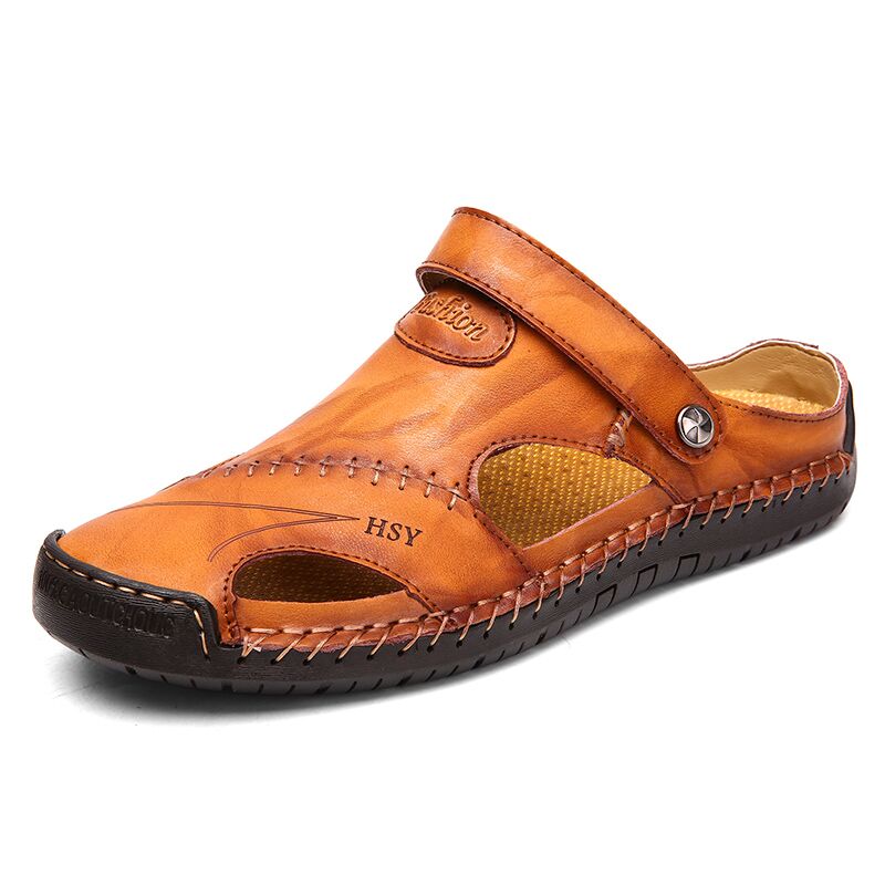 Nærbilde Benedict herresandaler, mørkt skinn, ergonomisk fotseng, perfekt for sommeren