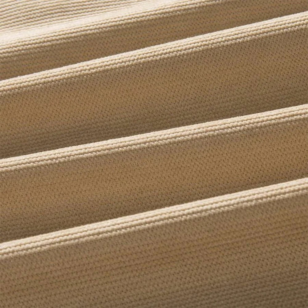 "Blå corduroy-shorts for menn med myk struktur, avslappet passform, ideell for casual stil og uformelle utflukter."