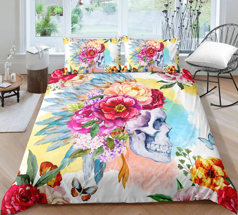 Komfortabelt blomsterskalle sengesett i myk polyester, ideelt for et stilfullt soverom.