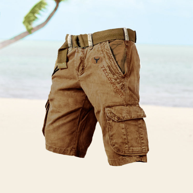 "Cargo shorts for menn i solbrun farge med flere praktiske lommer, slitesterk og stilren for en aktiv livsstil."