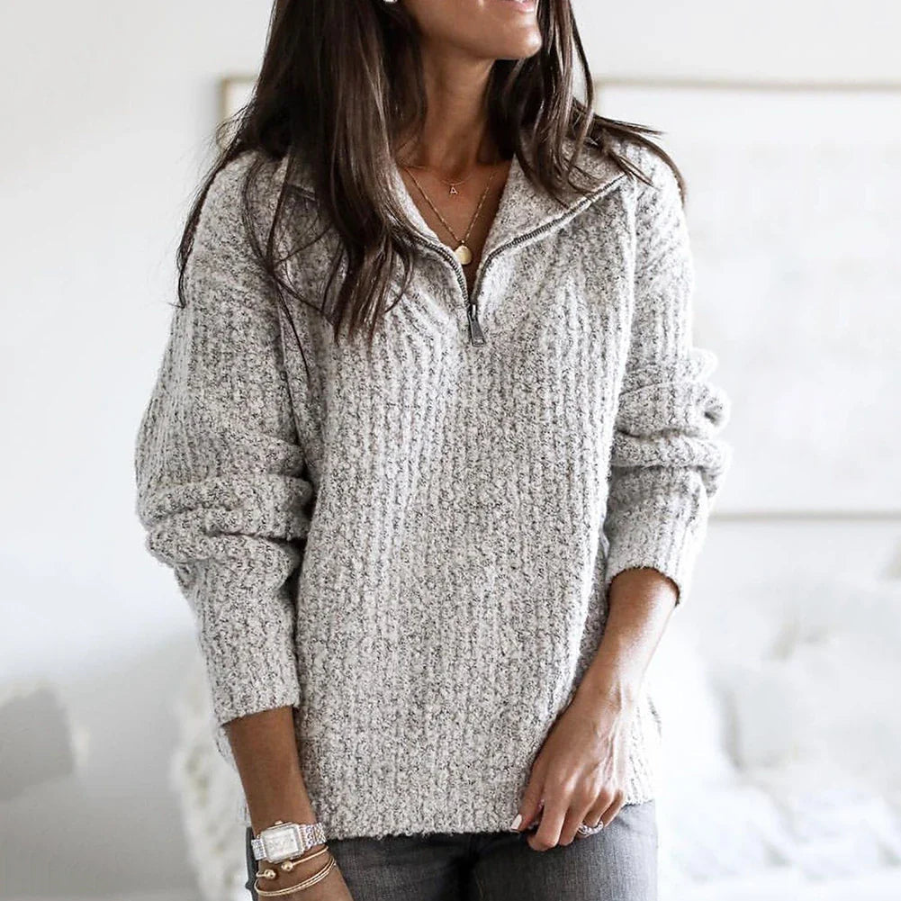 Stilfull damegenser med glidelås, casual og løs passform for hverdag og fritid. Perfekt som pullover.