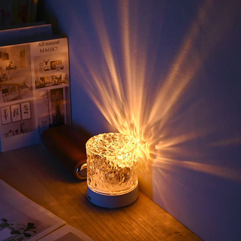 USB-drevet dekorativ RGB lampe for interiørdesign. Fjernkontroll for enkelt bytte av lysmoduser.