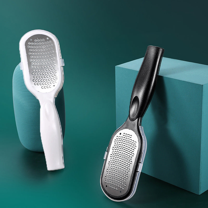 Effektiv fotpleie peelingverktøy, tosidig design med ergonomisk håndtak, for å fjerne og glatte hard hud.