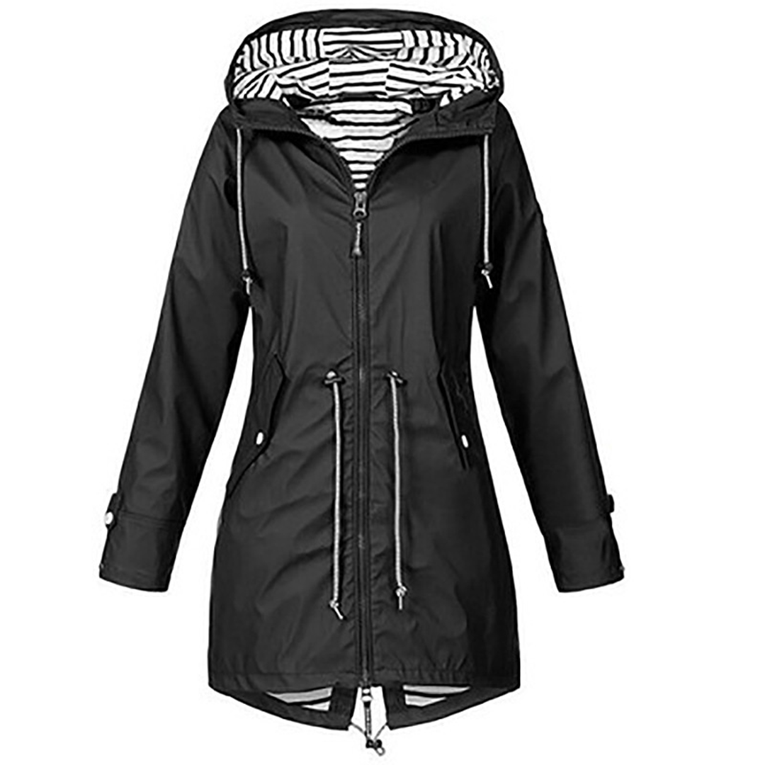 "Elegant dame regnfrakk i marineblå, justerbar hette, slitesterk polyester, allsidig design for formelle og uformelle anledni