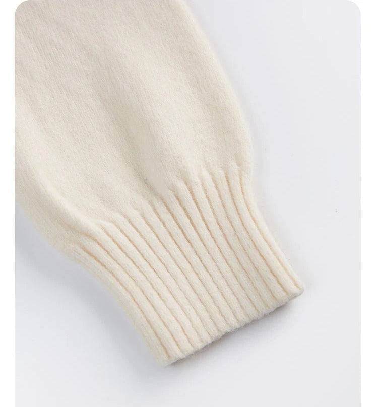 Stilig damecardigan: V-hals, elegant knute, strikket overdel som passer for vår, høst og vinter.