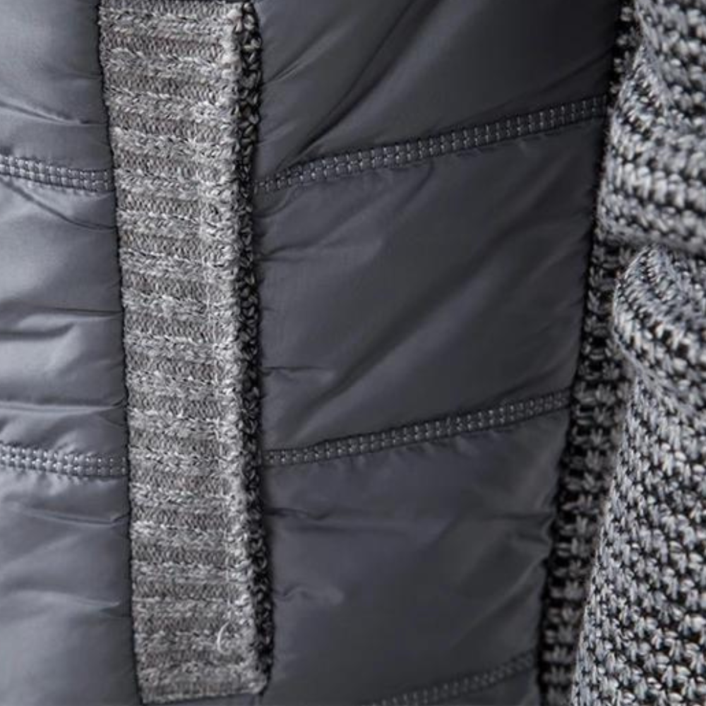 "Elegant formell jakke for menn i lysegrå, regular fit, ideell for både formelle og smart casual anledninger."
