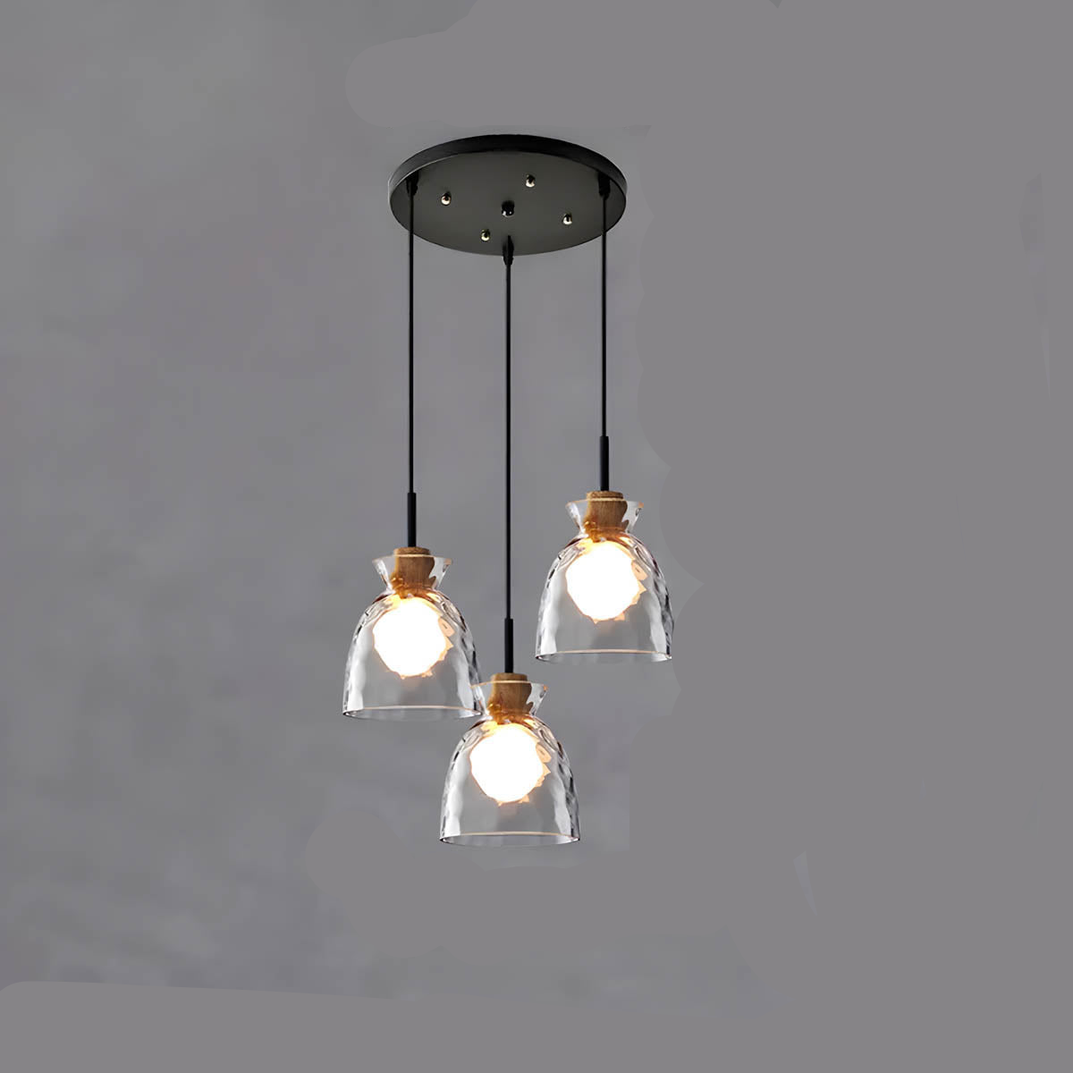 Elegant glass lysekrone med moderne design, minimalistisk stil, justerbar ledning, ideell for moderne interiør.