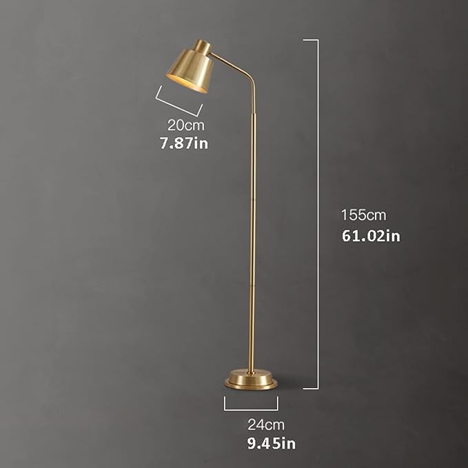 "Elegant gulvlampe i messing med LED, moderne design og luksuriøs finish, passer perfekt for ethvert interiør."