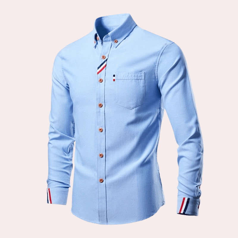 Langermet linskjorte for herre i en tidløs, elegant stil, ideell for både casual og formelle antrekk.