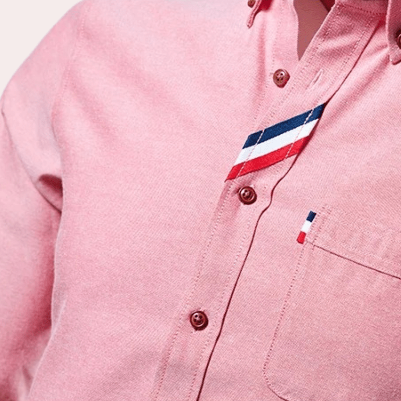 Moderne herreskjorte i lin, med lang erm, slank passform for en elegant look, høy kvalitet i bomull.