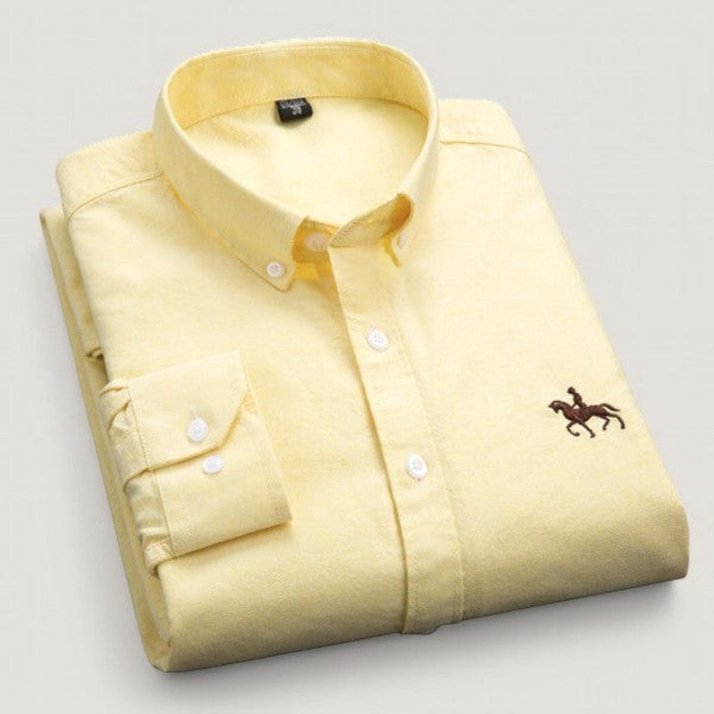 Formell herreskjorte, langermet, i tidløs stil av bomullsblanding, ideell for et polert utseende.