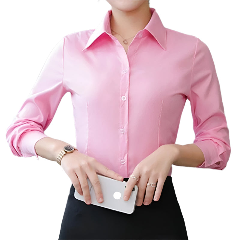 Komfortabel og elegant langermet arbeidsskjorte for kvinner. Stilig damebluse.