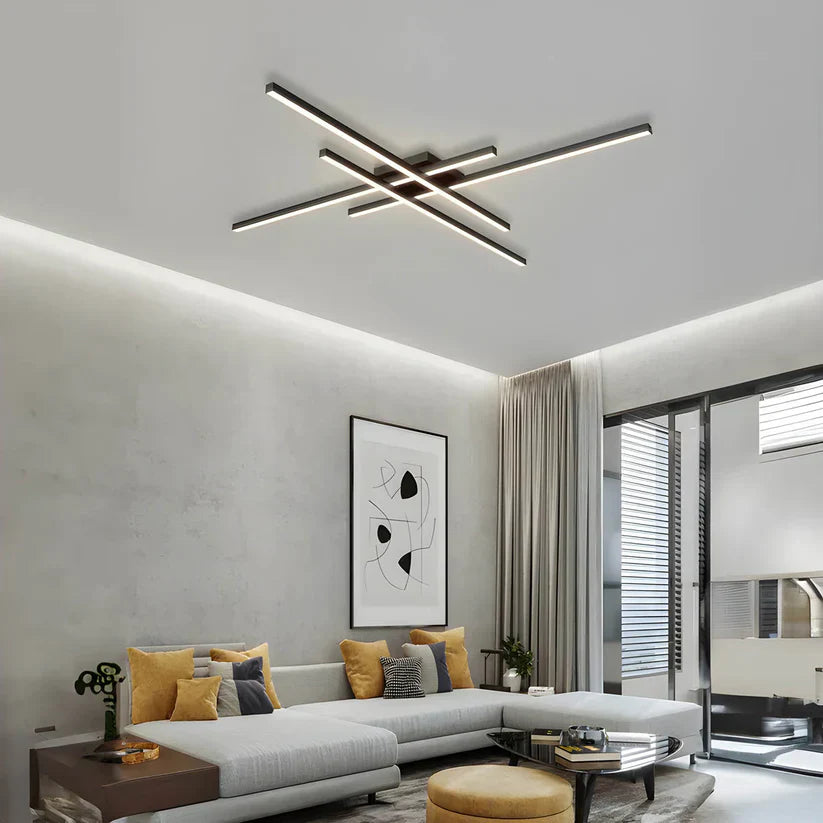 "Elegant LED-taklampe med slanke linjer, dimbar belysning, tilgjengelig i hvit og svart, gir et moderne utseende."