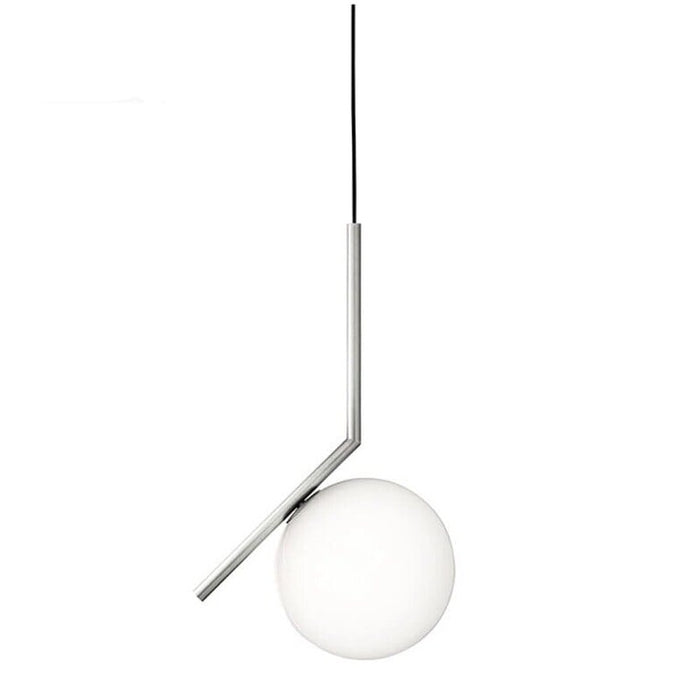 "Elegant Lotus pendellampe med justerbar kabel og tre finish; passer både moderne og klassiske interiører."