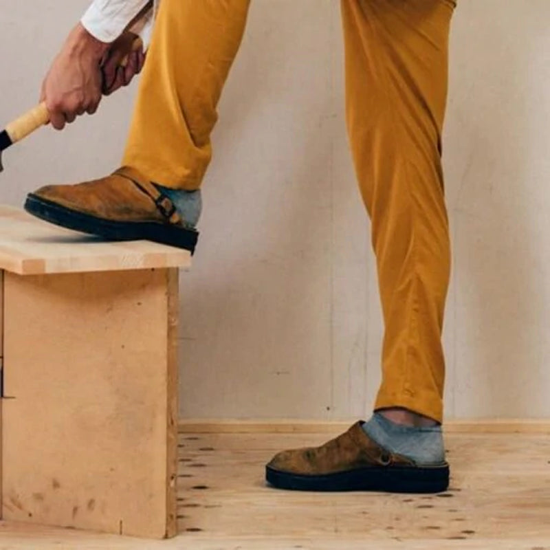 "Elegant og ergonomisk skinntøfler for menn, mykt skinn, minimalistisk design, sklisikker såle for innendørs/utendørs bruk"